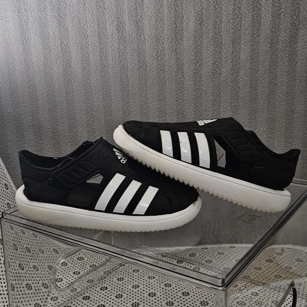 Adidas Toddler Size 9 Black and White Sandals with Signature Stripes